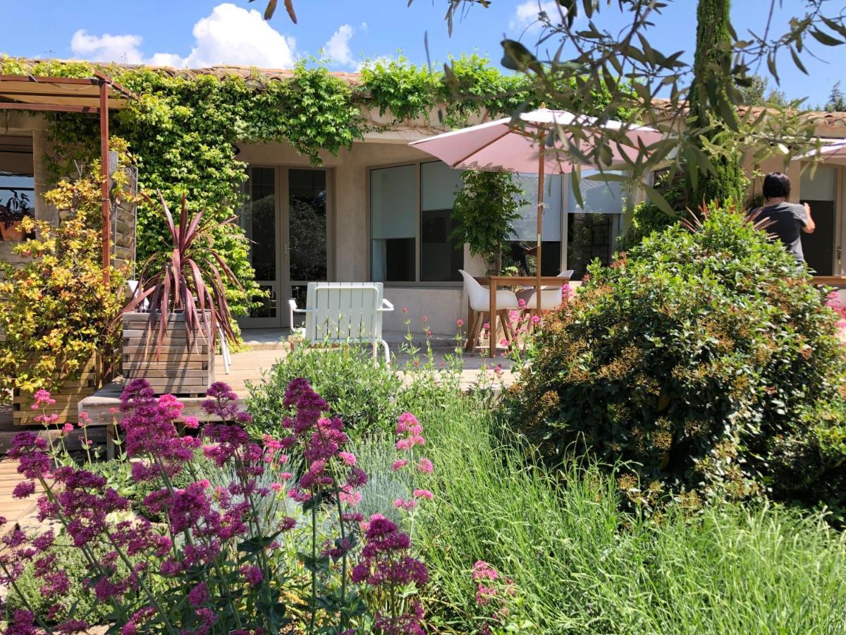 Villa Cabrida Cabrieres-d'Avignon Bagian luar foto