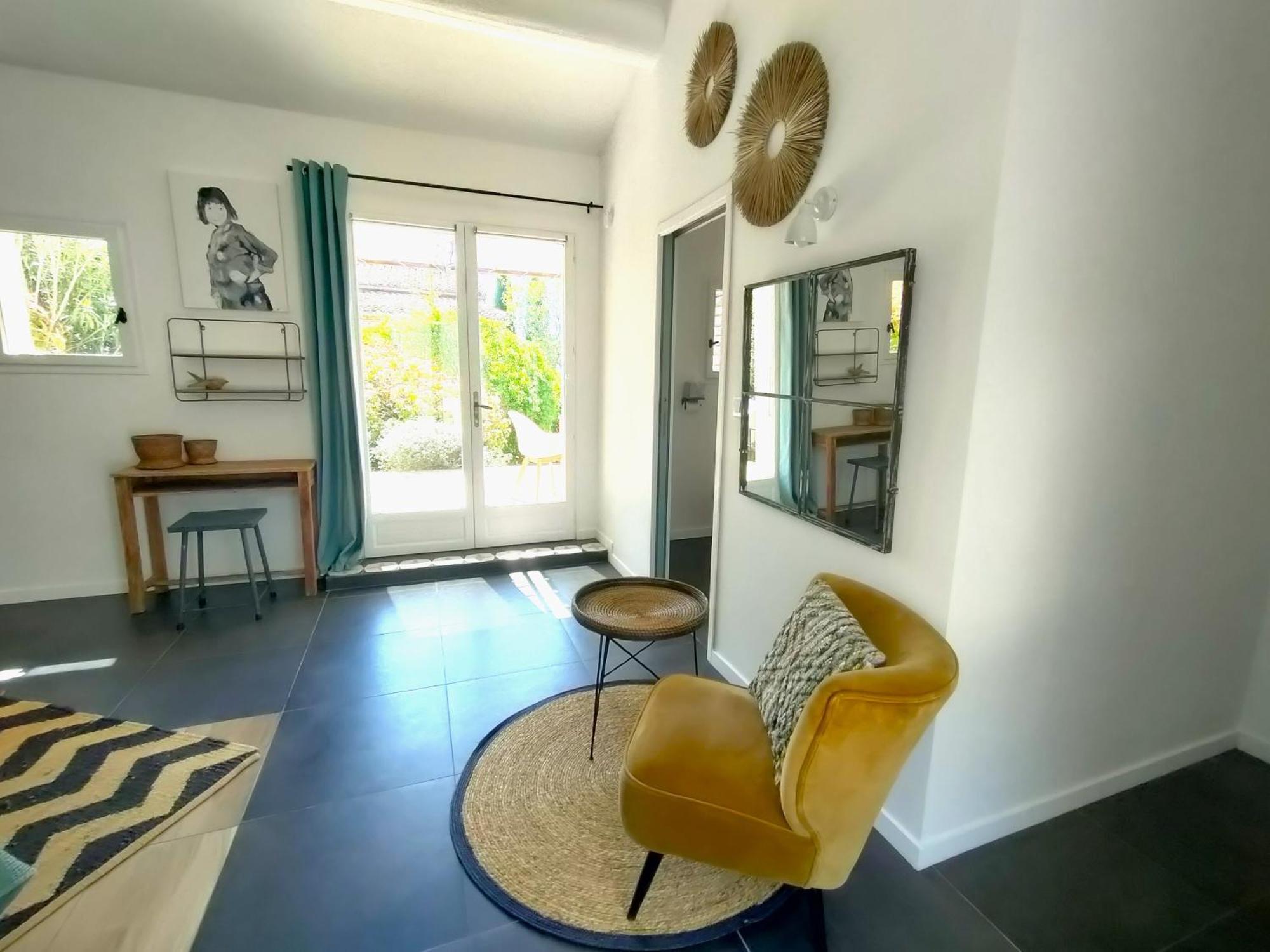 Villa Cabrida Cabrieres-d'Avignon Bagian luar foto